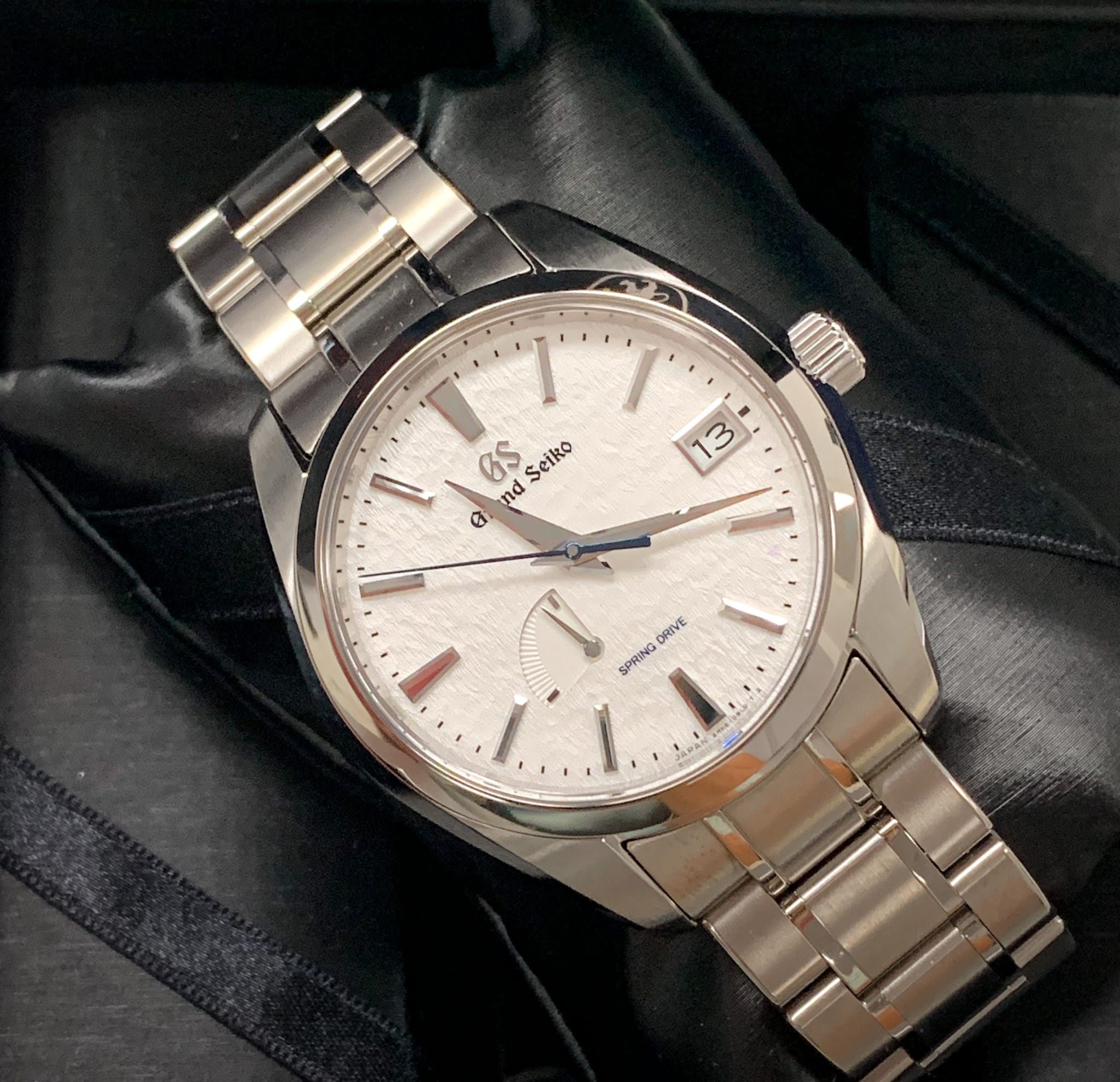 Grand Seiko - Heritage SBGA211 White Dial Spring Drive Snowflake Titanium  41mm - Luxury Watches | Buy Genuine Brands Rolex Omega IWC | Zaeger