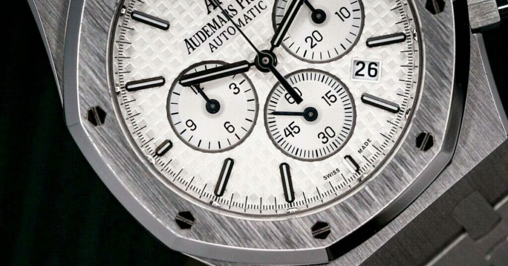 hobnail-design-royal-oak-chronograph-dial