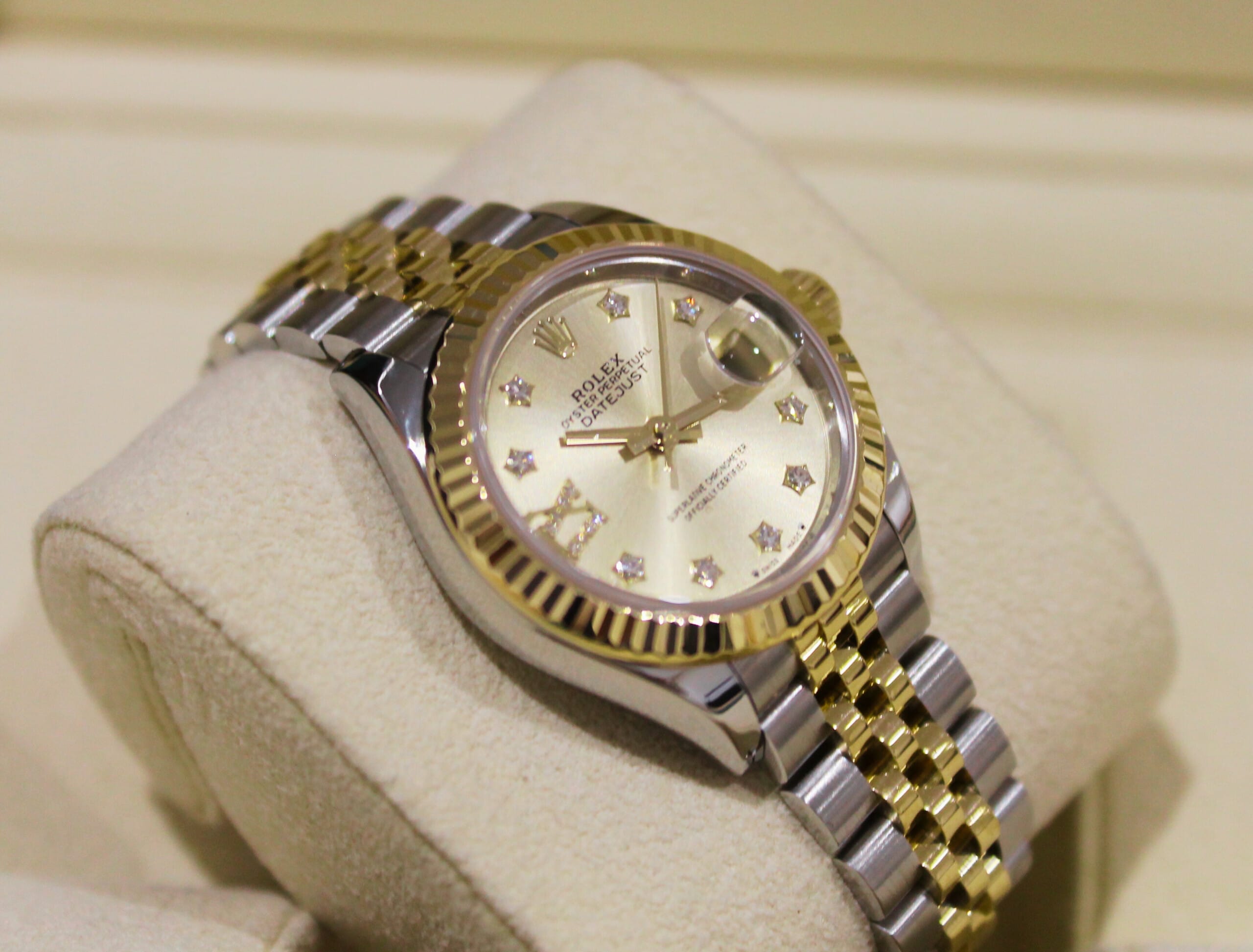 Rolex Lady Datejust Steel Yellow Gold 28MM Star Diamonds