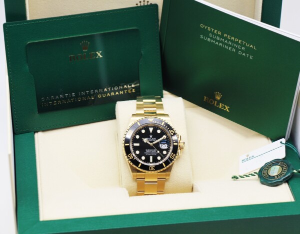 Rolex Submariner 18k Yellow Gold 41mm Black Dial Ceramic Bezel 126618LN - Image 7