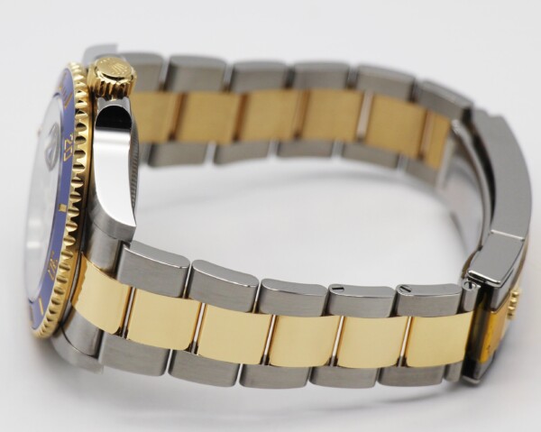 Rolex Submariner Date Blue Dial Stainless Steel and Yellow gold 126613LB - Image 4