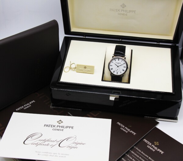 Patek Philippe Calatrava White Gold Roman Dial Mens Watch 5116G - Image 8