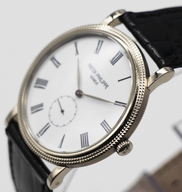 Patek Philippe Calatrava White Gold Roman Dial Mens Watch 5116G - Image 2