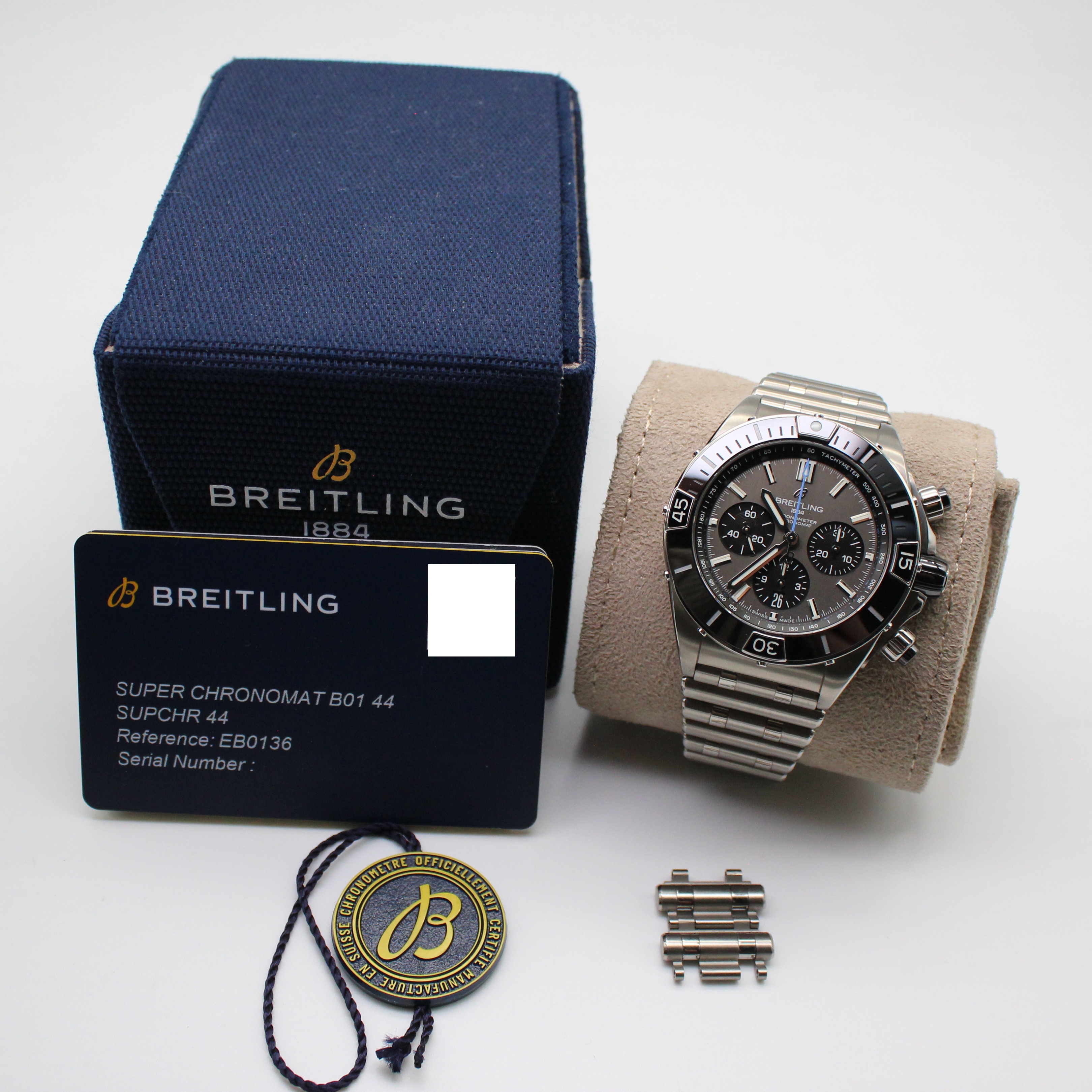 Breitling Super Chronomat B01 44mm Grey Dial Titanium EB0136251M1E1 - Image 7