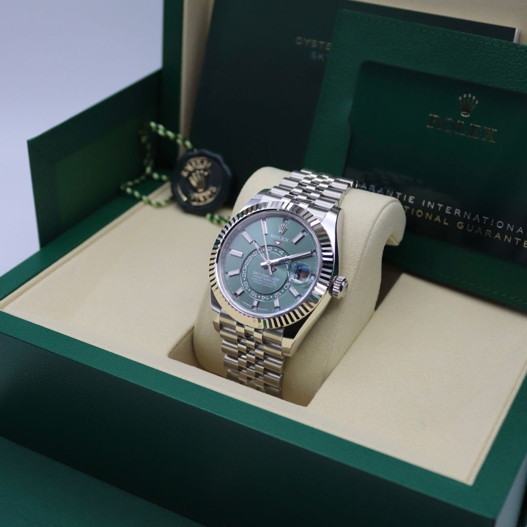 Rolex Sky-Dweller 42mm Mint Green Dial Jubilee Bracelet Stainless Steel 336934 - Image 7