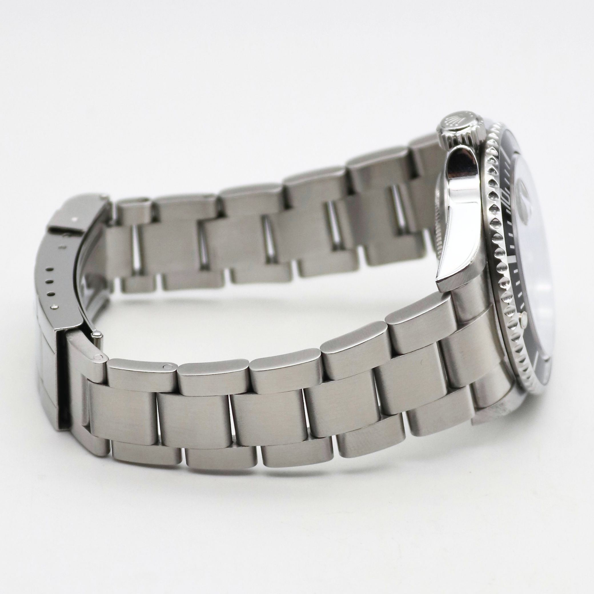 Rolex Submariner Date 40mm Black Dial Stainless Steel 16610LN - Image 5