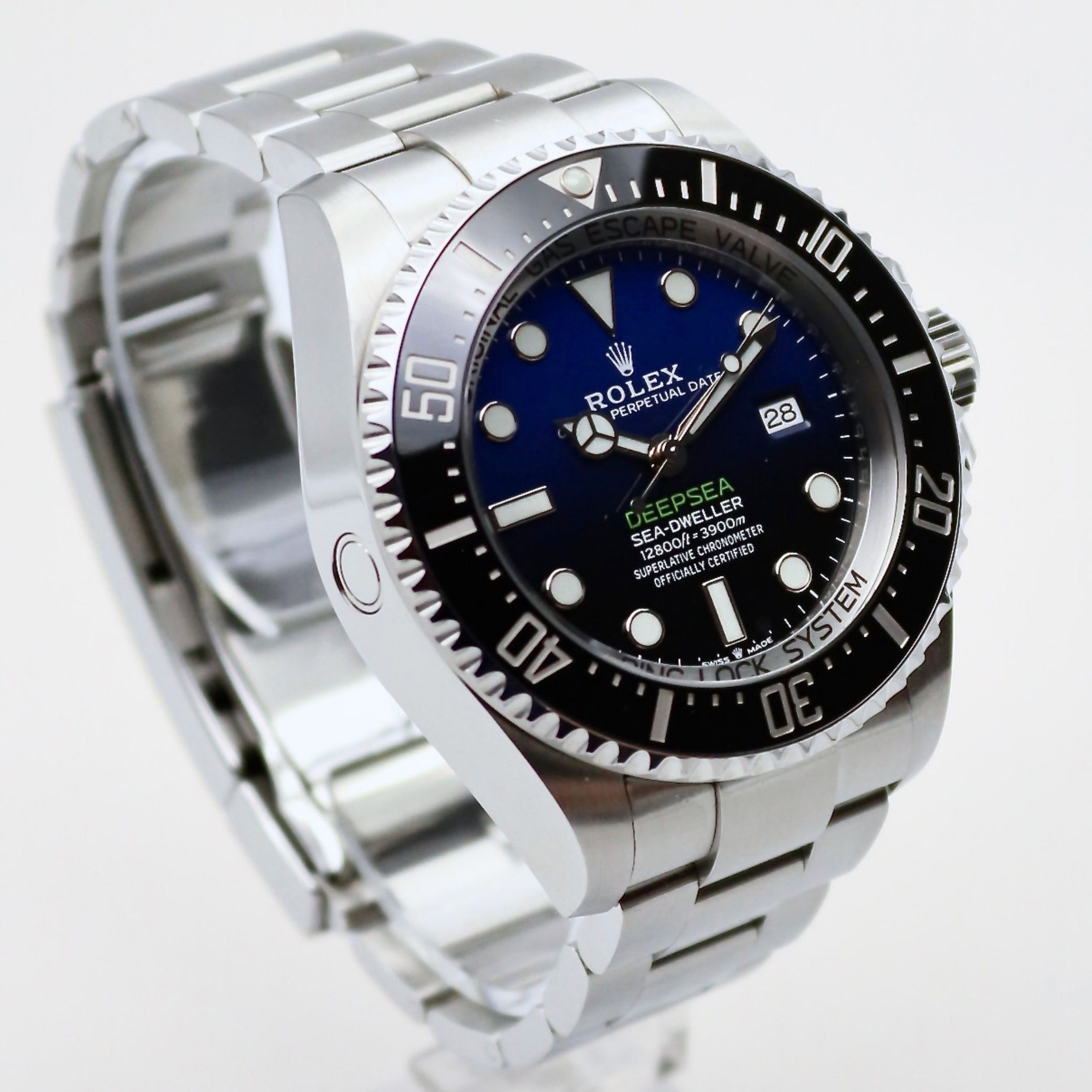 Rolex Sea-Dweller Deepsea 'James Cameron' 44mm Blue Dial Stainless Steel 126660 - Image 3