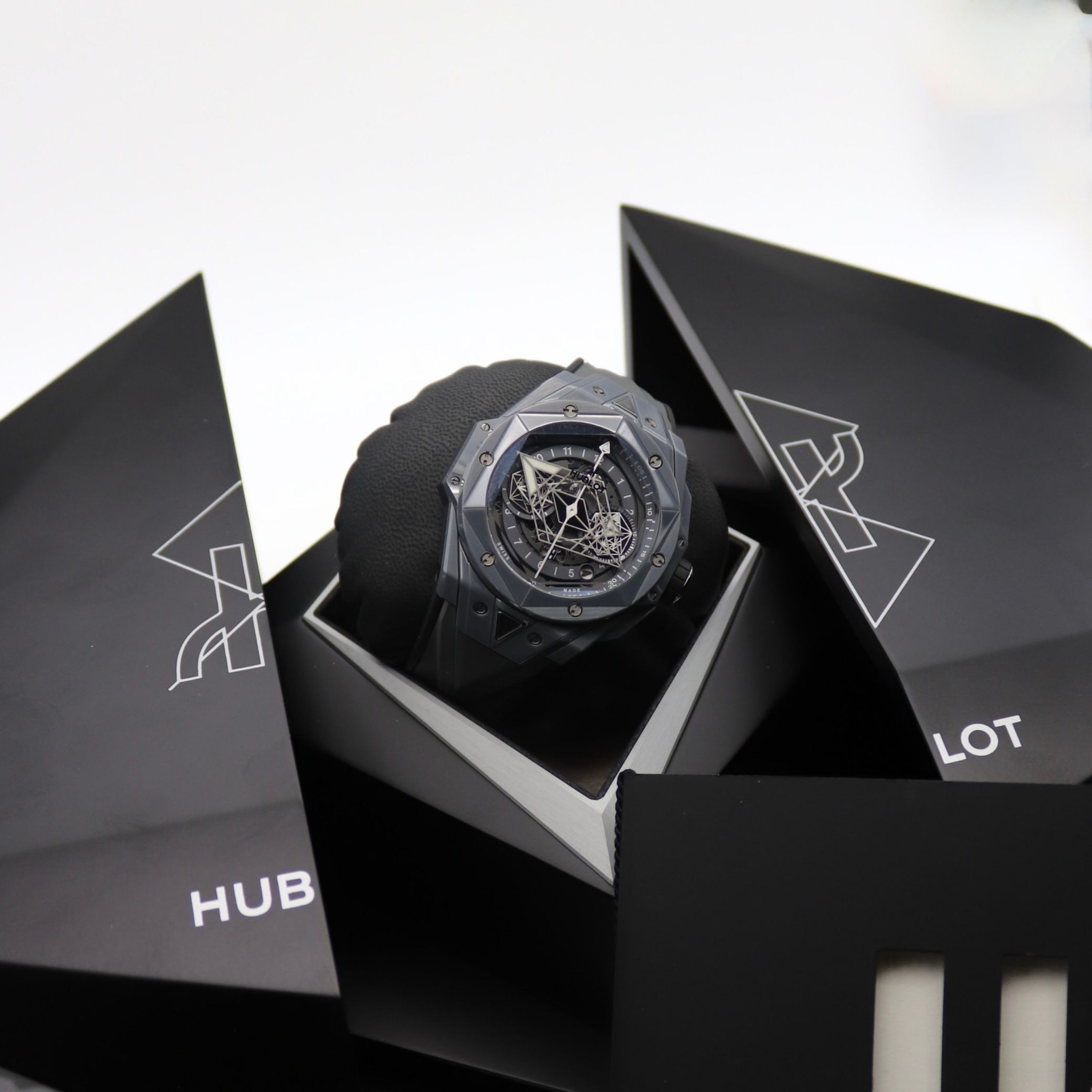 Hublot Big Bang Sang Bleu II Chronograph 45mm Grey Ceramic 418.FX.8007.RX.MXM21 - Image 5
