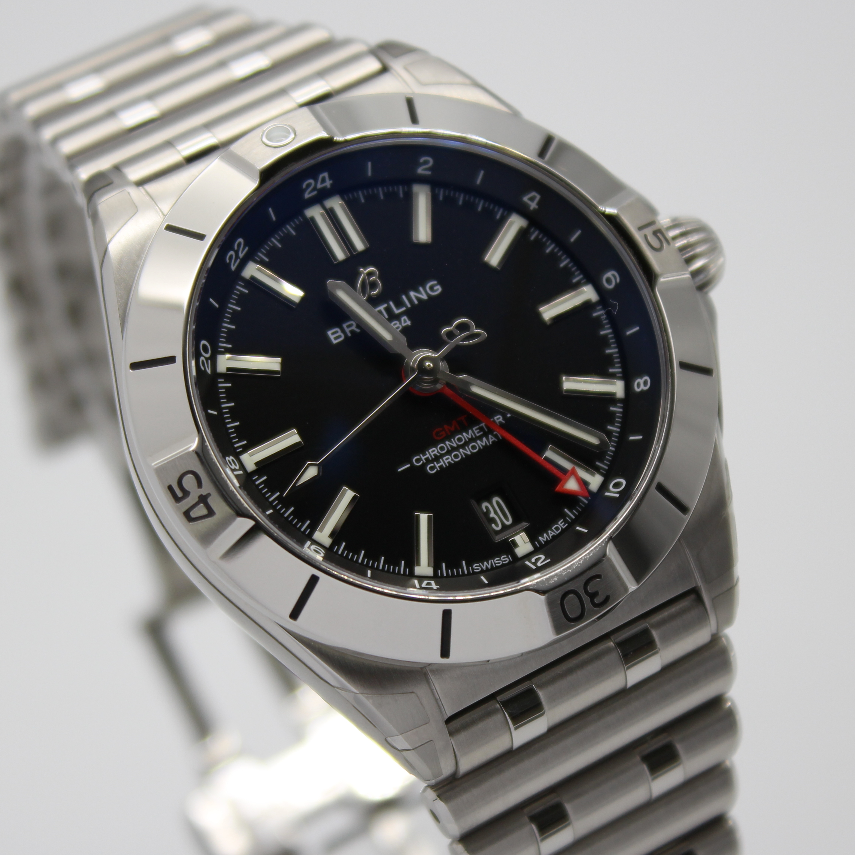 Breitling Chronomat GMT 40mm Black Dial Stainless Steel A32398 - Image 3