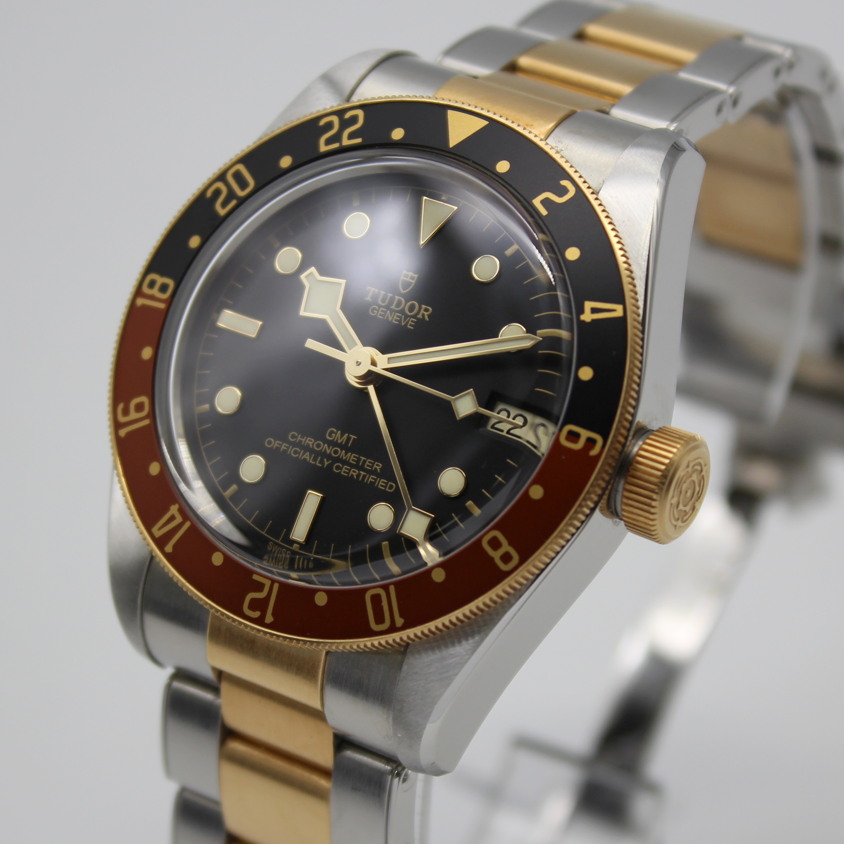 Tudor Black Bay GMT S&G 41mm Black Dial Yellow Gold/Stainless Steel 79833MN - Image 2