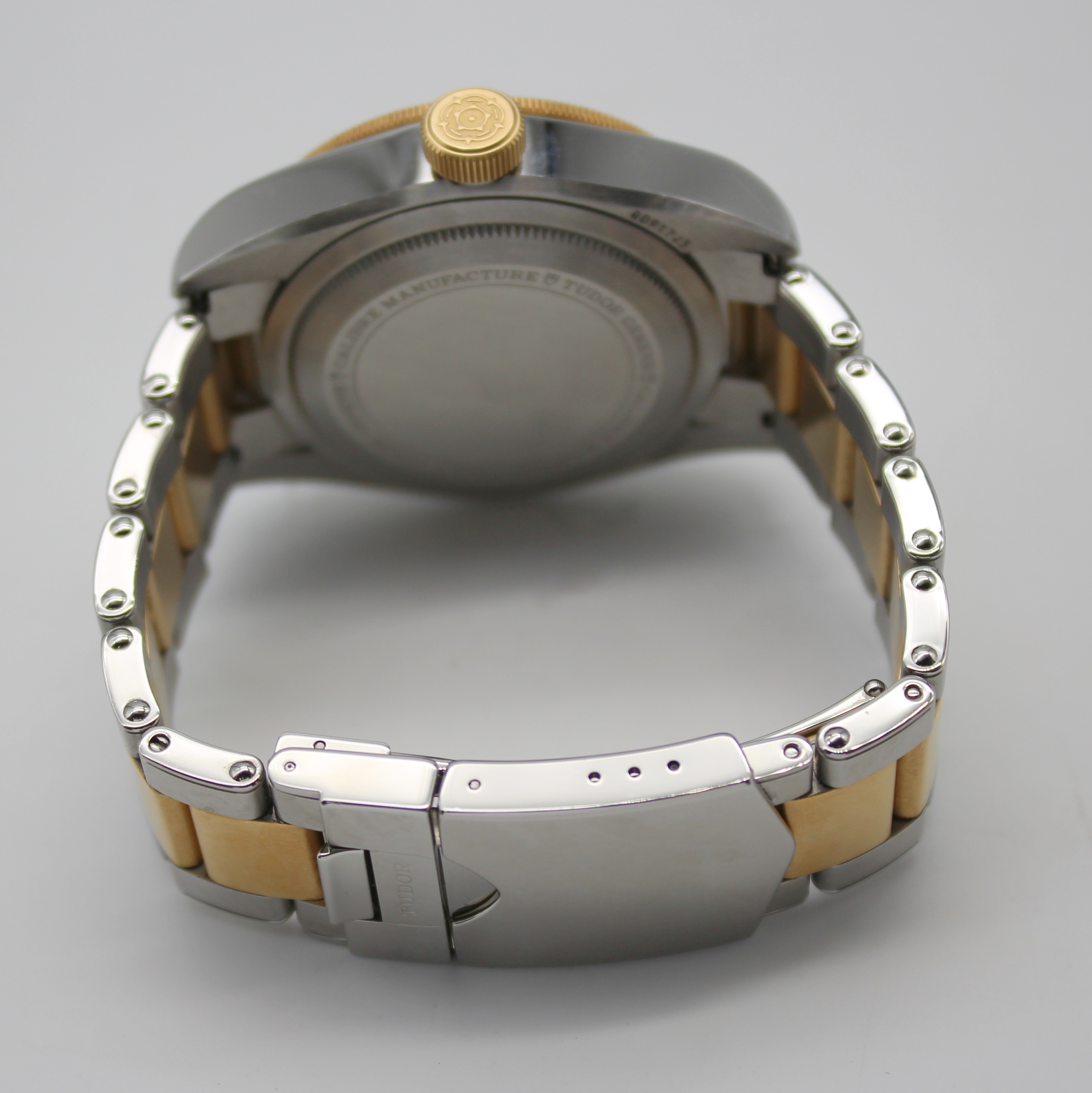 Tudor Black Bay GMT S&G 41mm Black Dial Yellow Gold/Stainless Steel 79833MN - Image 6