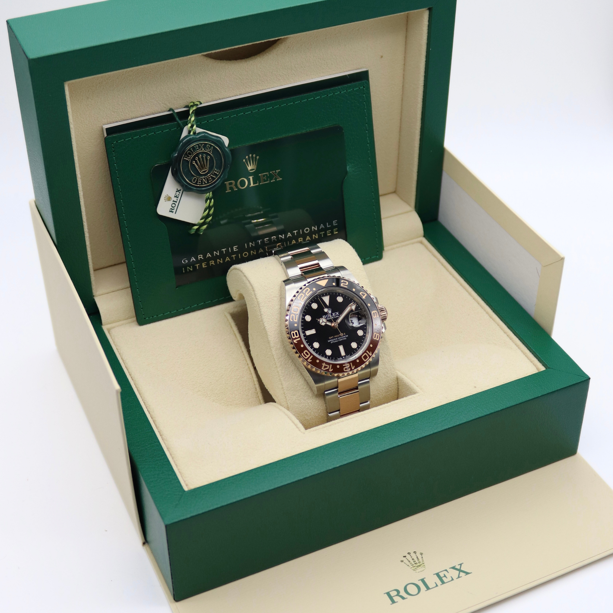 Rolex GMT-Master II 40mm “Rootbeer” 18k Rose Gold/Stainless Steel 126711CHNR - Image 7