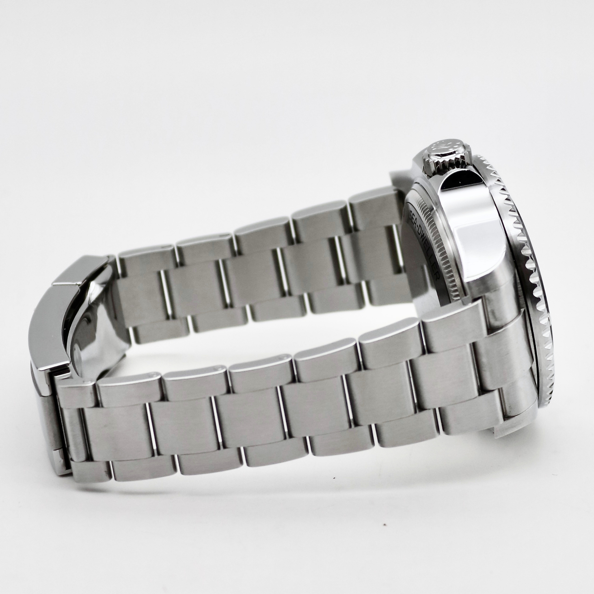 Rolex Sea-Dweller Deepsea Stainless Steel Black Dial 44mm 136660 - Image 5