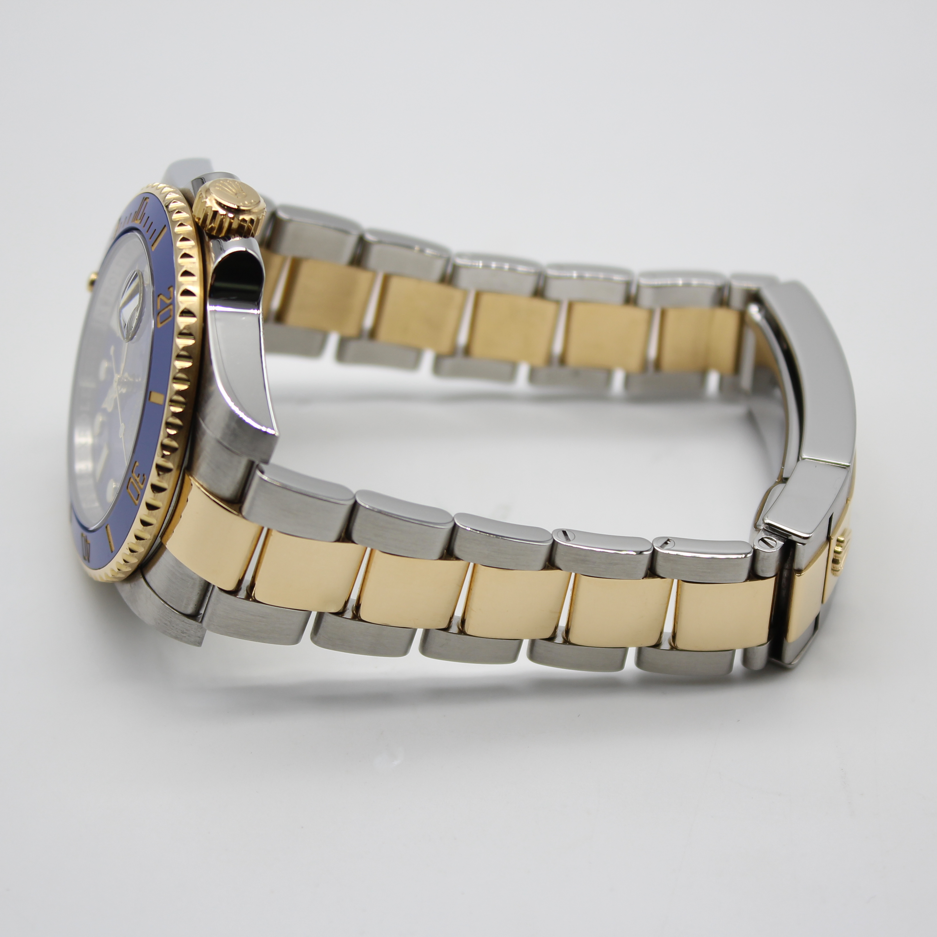 Rolex Submariner Date 40mm 'Flat Blue' Dial 18k Yellow Gold/Stainless Steel 11663LB - Image 4