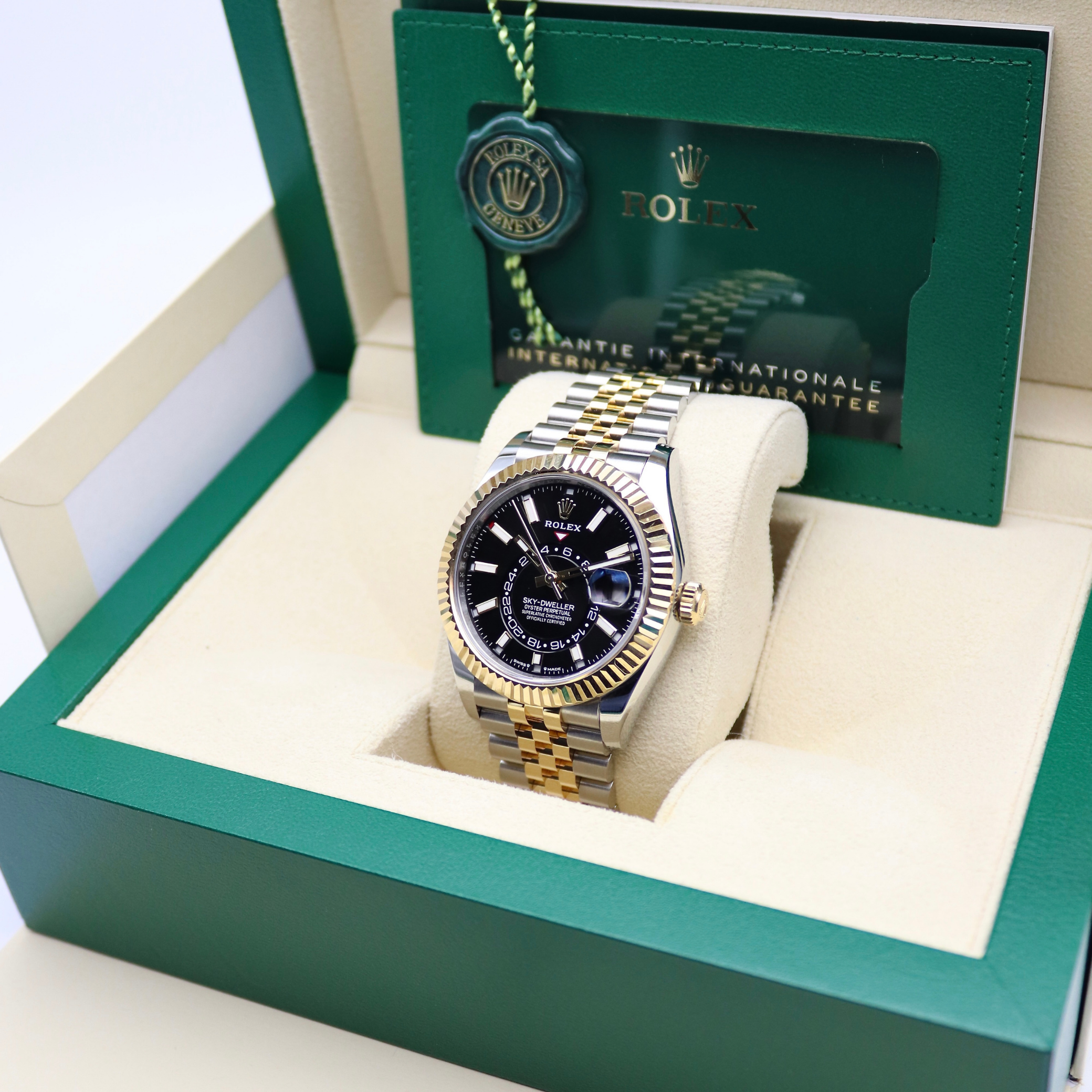 Rolex Sky-Dweller Black Dial 18k Yellow Gold/Stainless Steel Jubilee Bracelet 336933 - Image 7